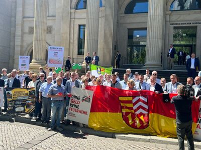 Bild vergr&ouml;&szlig;ern: Dammer protestieren gegen die nicht ausk&ouml;mmliche Finanzierung der Kommunen