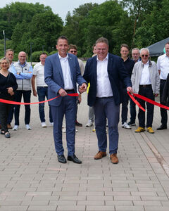 Neuer Wohnmobilstellplatz und Parkpl�tze am Olgahafen offiziell eingeweiht